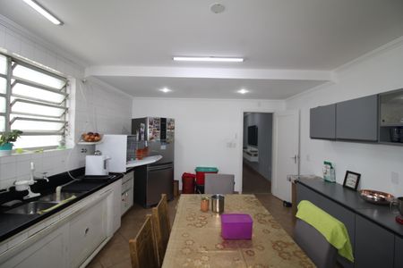 Casa à venda com 170m², 2 quartos e 4 vagasCozinha