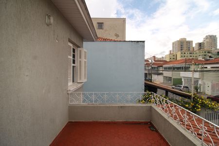 Casa à venda com 170m², 2 quartos e 4 vagasQuarto 2 - Varanda