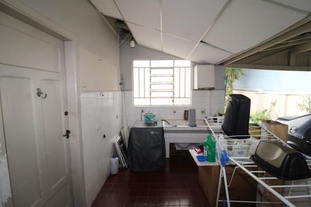 Casa à venda com 170m², 2 quartos e 4 vagasÁrea de Serviço