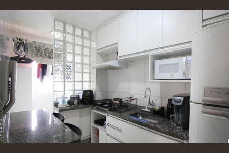 Apartamento à venda com 47m², 2 quartos e 1 vaga Apartamento à venda com 47m², 2 quartos e 1 vagaCozinha - Armários