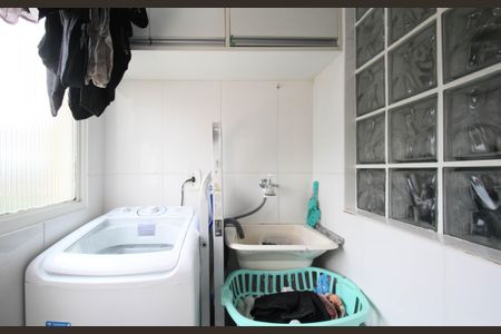 Apartamento à venda com 47m², 2 quartos e 1 vaga Apartamento à venda com 47m², 2 quartos e 1 vagaÁrea de Serviço