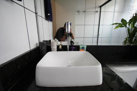 Apartamento à venda com 47m², 2 quartos e 1 vaga Apartamento à venda com 47m², 2 quartos e 1 vagaBanheiro - torneira