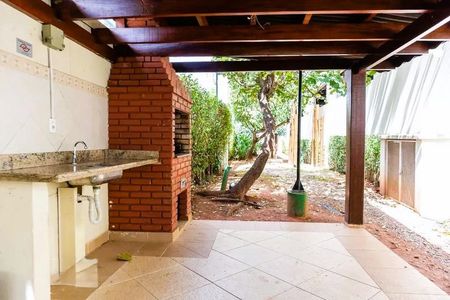 Apartamento à venda com 63m², 2 quartos e 1 vagaÁrea comum - Churrasqueira