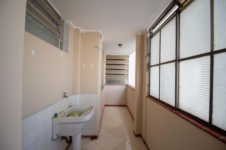 Apartamento para alugar com 140m², 3 quartos e sem vagaÁrea de Serviço