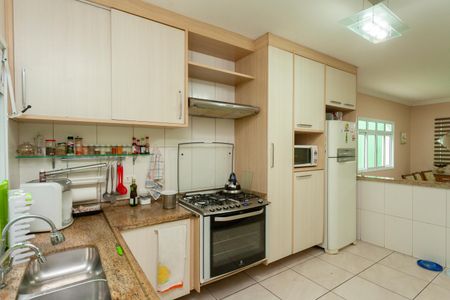 Casa à venda com 136m², 3 quartos e 2 vagasCozinha