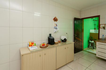 Casa à venda com 136m², 3 quartos e 2 vagasCozinha