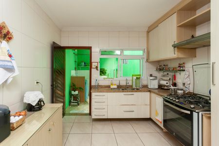 Casa à venda com 136m², 3 quartos e 2 vagasCozinha