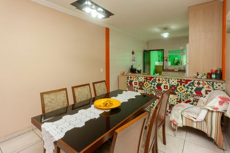 Casa à venda com 136m², 3 quartos e 2 vagasSala de Jantar