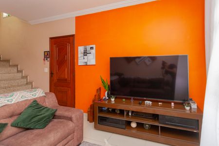 Casa à venda com 136m², 3 quartos e 2 vagasSala