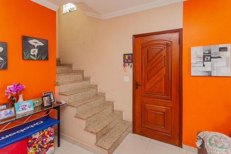 Casa à venda com 136m², 3 quartos e 2 vagasSala