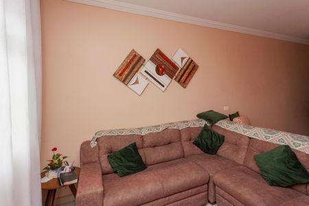 Casa à venda com 136m², 3 quartos e 2 vagasSala