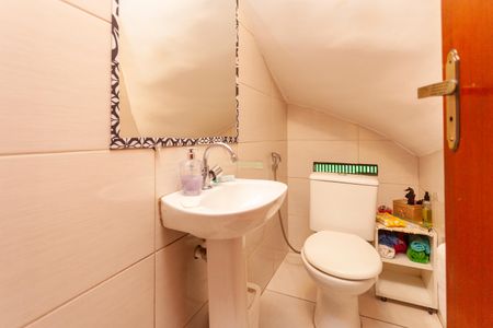 Casa à venda com 136m², 3 quartos e 2 vagasLavabo