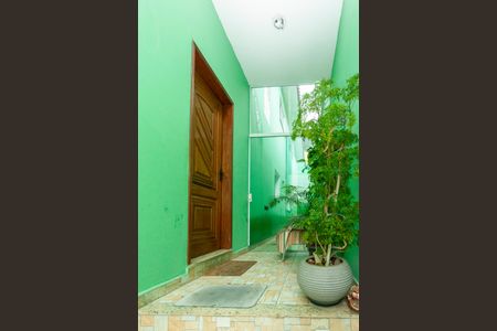 Casa à venda com 136m², 3 quartos e 2 vagasEntrada