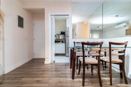 Apartamento à venda com 72m², 3 quartos e 1 vaga Apartamento à venda com 72m², 3 quartos e 1 vagaSala de Jantar