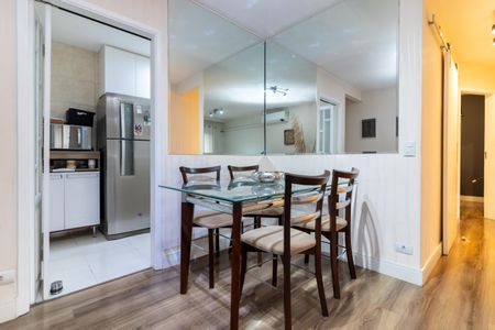 Apartamento à venda com 72m², 3 quartos e 1 vaga Apartamento à venda com 72m², 3 quartos e 1 vagaSala de Jantar