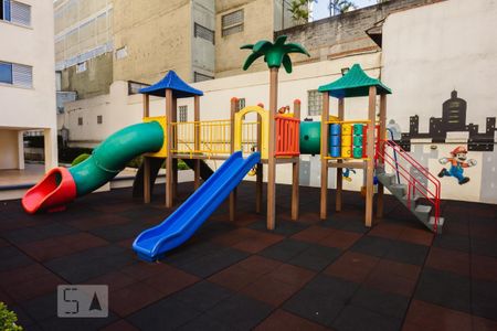 Apartamento à venda com 72m², 3 quartos e 1 vaga Apartamento à venda com 72m², 3 quartos e 1 vagaÁrea comum - Playground