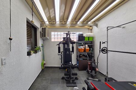 Apartamento para alugar com 100m², 2 quartos e 2 vagas Apartamento para alugar com 100m², 2 quartos e 2 vagasQuintal - academia