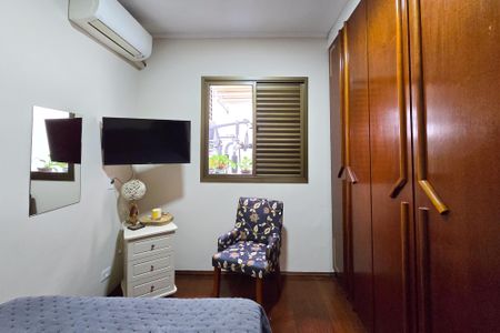 Apartamento para alugar com 100m², 2 quartos e 2 vagas Apartamento para alugar com 100m², 2 quartos e 2 vagasQuarto