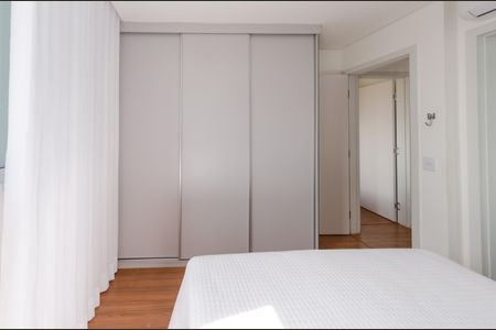 Apartamento à venda com 73m², 2 quartos e 1 vaga Apartamento à venda com 73m², 2 quartos e 1 vagaSuíte