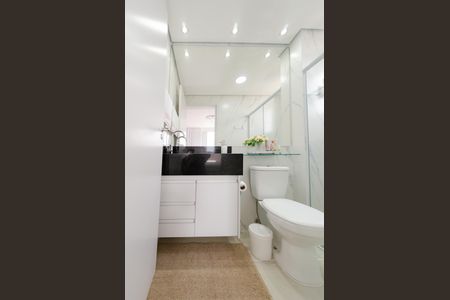 Apartamento à venda com 73m², 2 quartos e 1 vaga Apartamento à venda com 73m², 2 quartos e 1 vagaBanheiro suíte