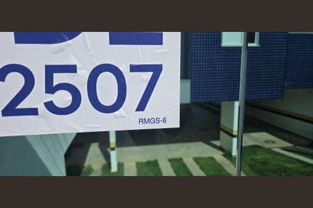 Apartamento à venda com 73m², 2 quartos e 1 vaga Apartamento à venda com 73m², 2 quartos e 1 vagaPlaquinha instalada