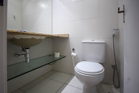 Apartamento para alugar com 96m², 3 quartos e 2 vagas Apartamento para alugar com 96m², 3 quartos e 2 vagasBanheiro