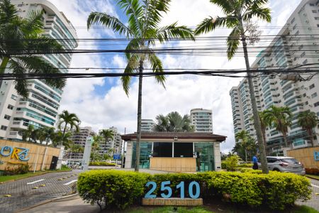 Apartamento para alugar com 96m², 3 quartos e 2 vagas Apartamento para alugar com 96m², 3 quartos e 2 vagasFachada e portaria