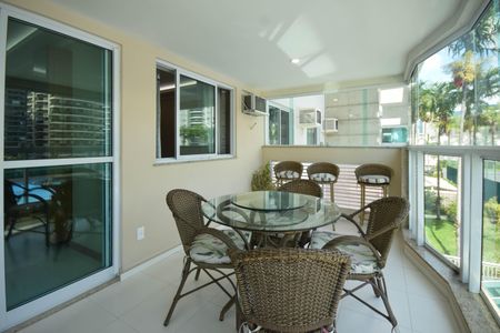 Apartamento para alugar com 96m², 3 quartos e 2 vagas