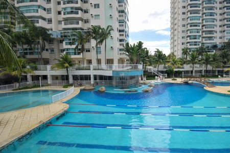 Apartamento para alugar com 96m², 3 quartos e 2 vagas Apartamento para alugar com 96m², 3 quartos e 2 vagasÁrea comum - Piscina