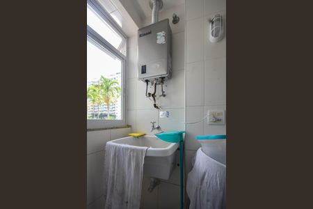 Apartamento para alugar com 96m², 3 quartos e 2 vagas Apartamento para alugar com 96m², 3 quartos e 2 vagasCozinha e Área de Serviço