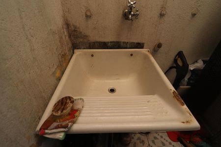 Casa à venda com 60m², 2 quartos e 2 vagasÁrea de Serviço