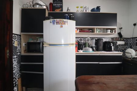 Casa à venda com 60m², 2 quartos e 2 vagasCozinha