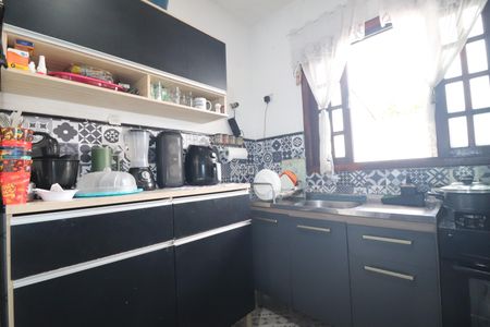 Casa à venda com 60m², 2 quartos e 2 vagasCozinha