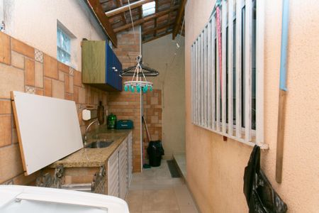 Casa para alugar com 80m², 2 quartos e 2 vagas Casa para alugar com 80m², 2 quartos e 2 vagasÁrea de Serviço