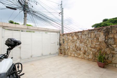 Casa para alugar com 80m², 2 quartos e 2 vagas Casa para alugar com 80m², 2 quartos e 2 vagasGaragem