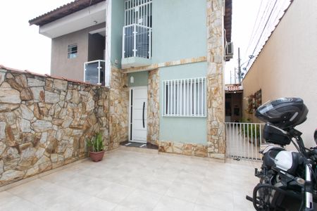 Casa para alugar com 80m², 2 quartos e 2 vagas Casa para alugar com 80m², 2 quartos e 2 vagasGaragem