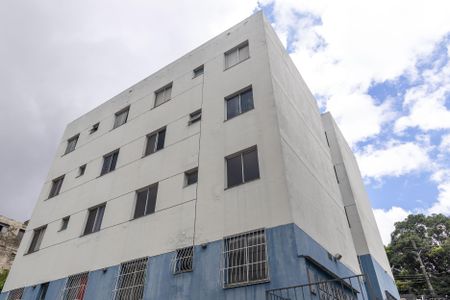 Apartamento para alugar com 42m², 2 quartos e 1 vaga Apartamento para alugar com 42m², 2 quartos e 1 vagaFachada