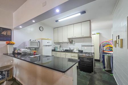 Apartamento para alugar com 150m², 4 quartos e 1 vaga