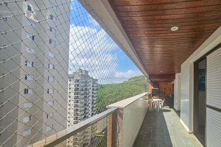 Apartamento para alugar com 150m², 4 quartos e 1 vaga