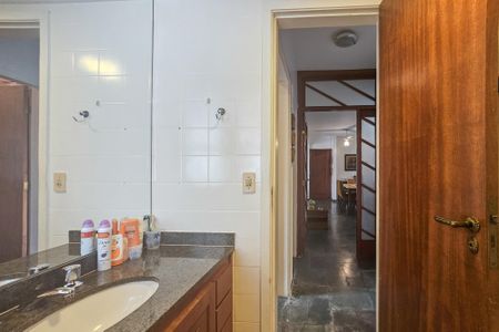 Apartamento para alugar com 150m², 4 quartos e 1 vaga