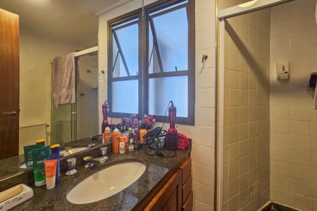 Apartamento para alugar com 150m², 4 quartos e 1 vaga