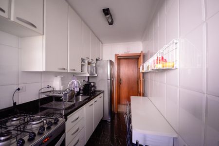 Apartamento à venda com 74m², 3 quartos e 1 vaga Apartamento à venda com 74m², 3 quartos e 1 vagaCozinha/Área de Serviço