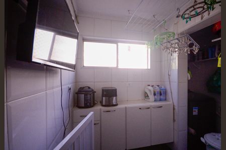 Apartamento à venda com 74m², 3 quartos e 1 vaga Apartamento à venda com 74m², 3 quartos e 1 vagaCozinha/Área de Serviço