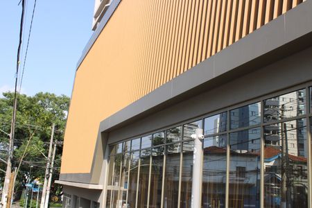 Apartamento para alugar com 65m², 2 quartos e 1 vagaFachada