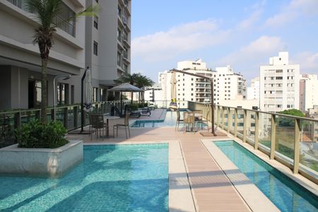 Apartamento para alugar com 65m², 2 quartos e 1 vagaÁrea comum - Piscina