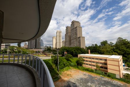 Apartamento para alugar com 90m², 2 quartos e 2 vagasVaranda