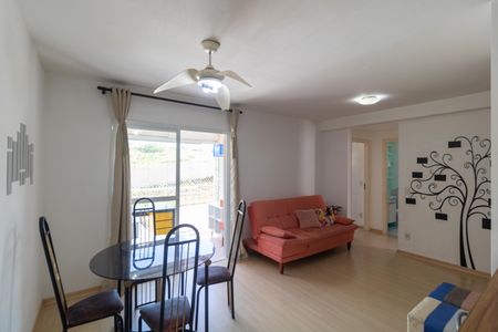 Apartamento para alugar com 62m², 2 quartos e 2 vagasSalas