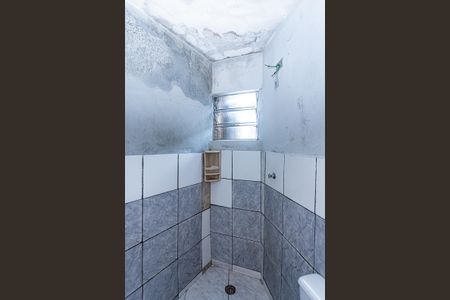 Banheiro de casa para alugar com 1 quarto, 40m² em Jardim Bandeirantes, São Paulo