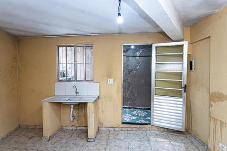 Cozinha de casa para alugar com 1 quarto, 40m² em Jardim Bandeirantes, São Paulo