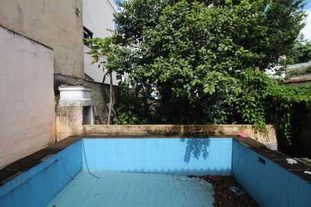 Casa à venda com 316m², 4 quartos e 3 vagasQuintal/Piscina/Jardim